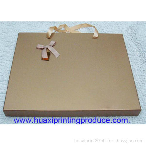 light brown oblong portable chocolate boxes